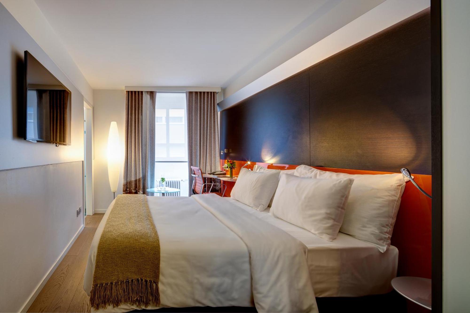 Hotel Design F6 3*